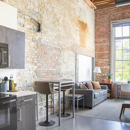 Charming 1Br Apt Walking Distance To Fiserv
